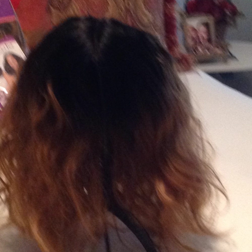 Synthetic wig - Picture 5 of 5